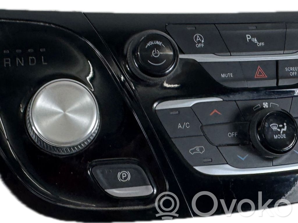 Un conjunto de interruptores   6EV471X8AB