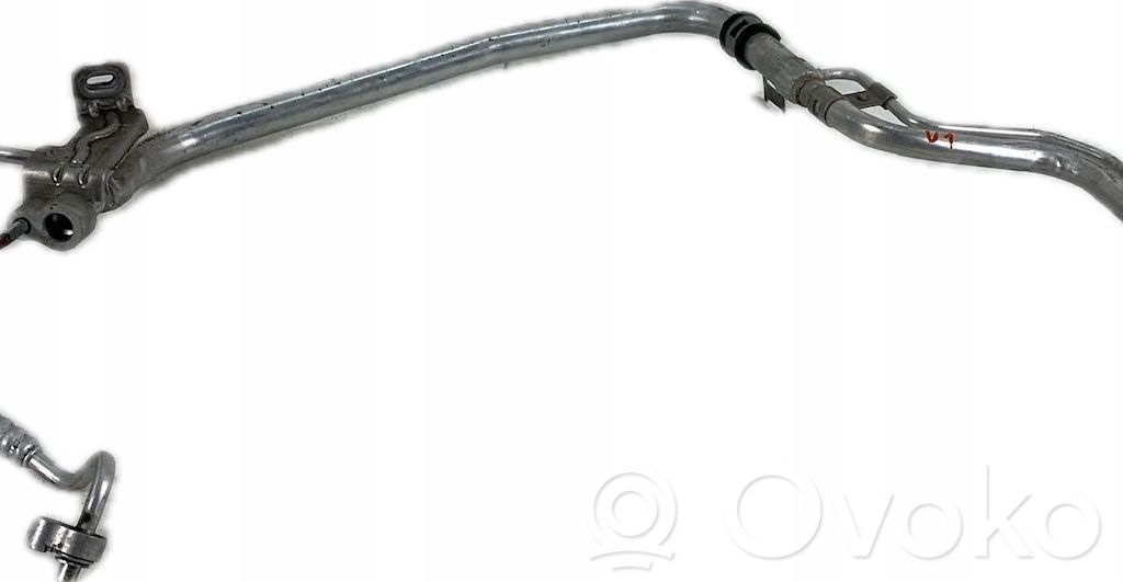 Dodge RAM Ilmastointilaitteen putki (A/C) 