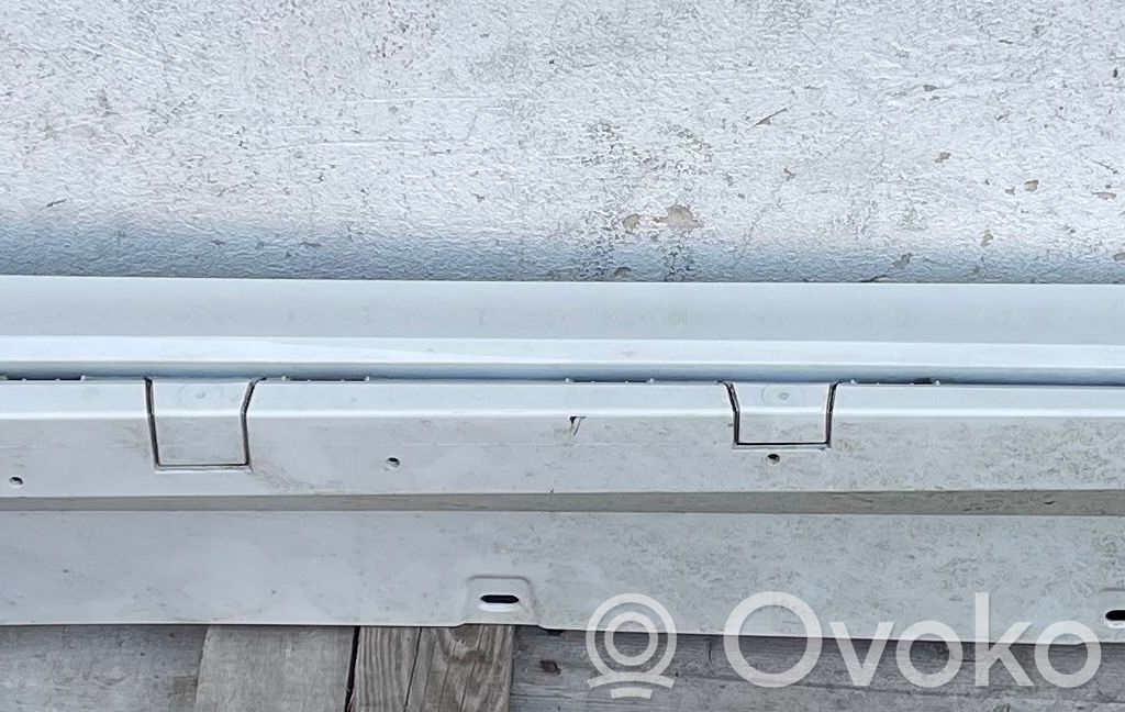 BMW 1 F40 Sill/side skirt trim 