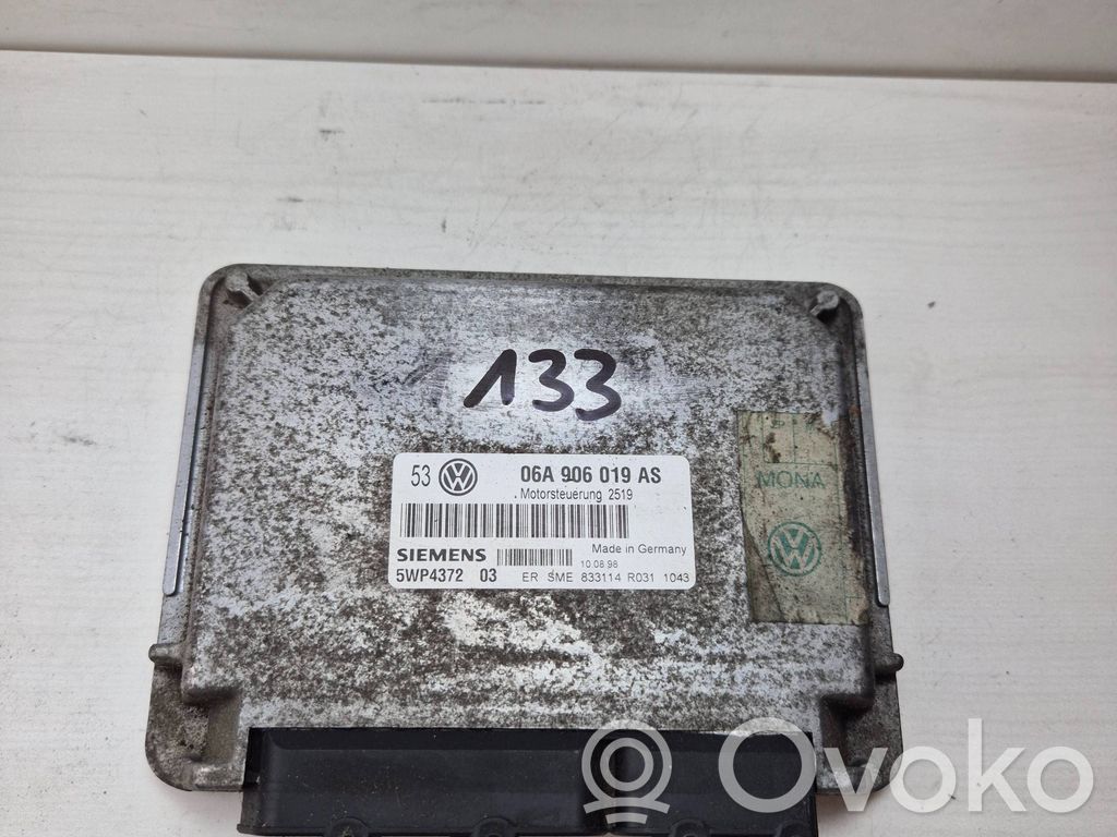 Engine control unit/module   5WP4372,06A906019AS