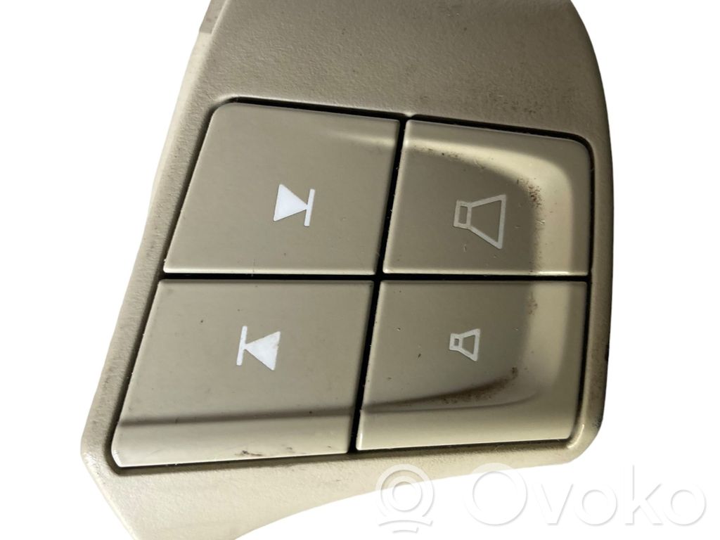 Volvo V70 Multifunctional control switch/knob 