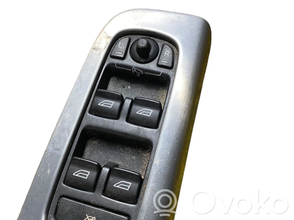 Volvo V50 Electric window control switch 