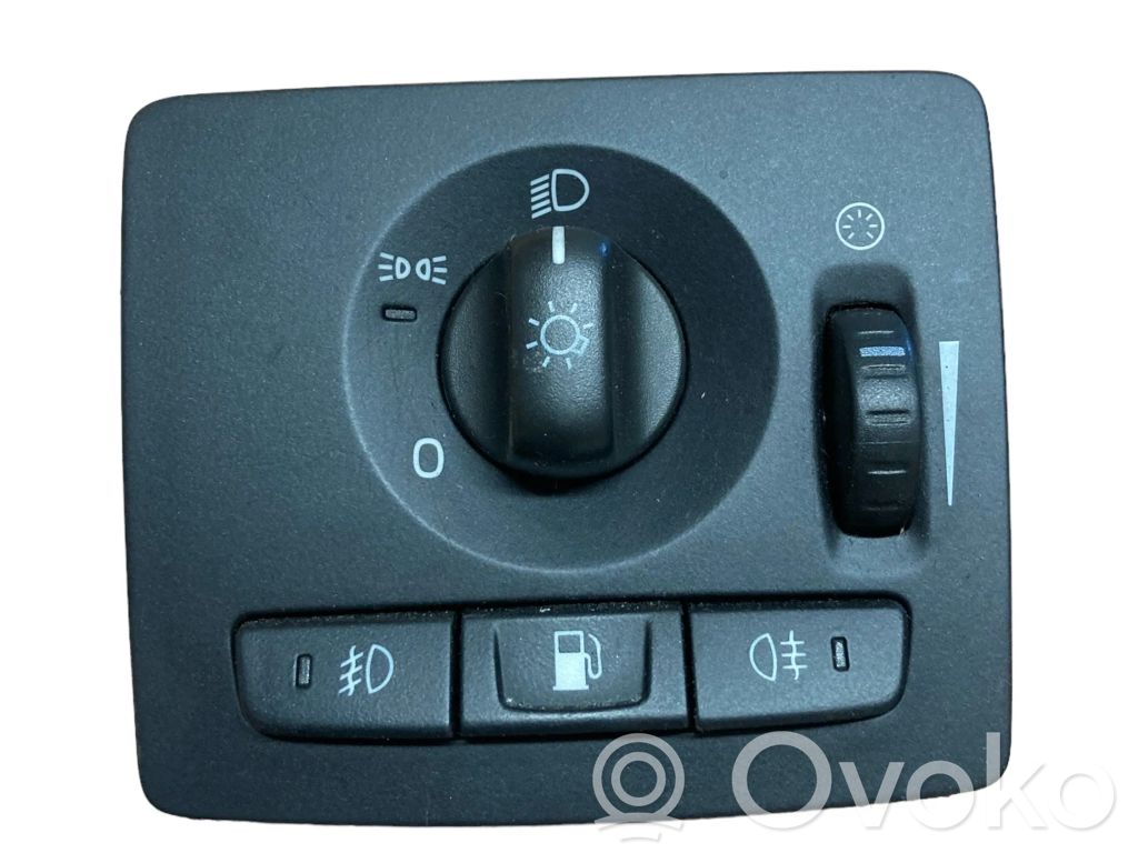 Light switch   30739299