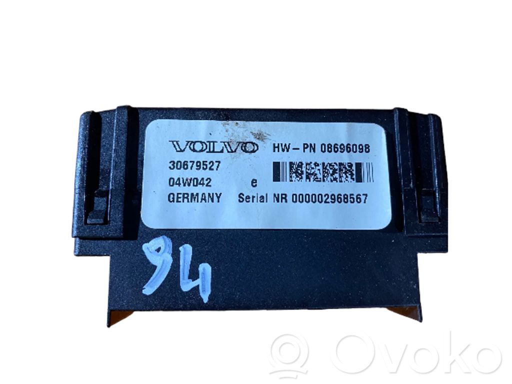 Módulo de fusible   30679527,08696098,04W042