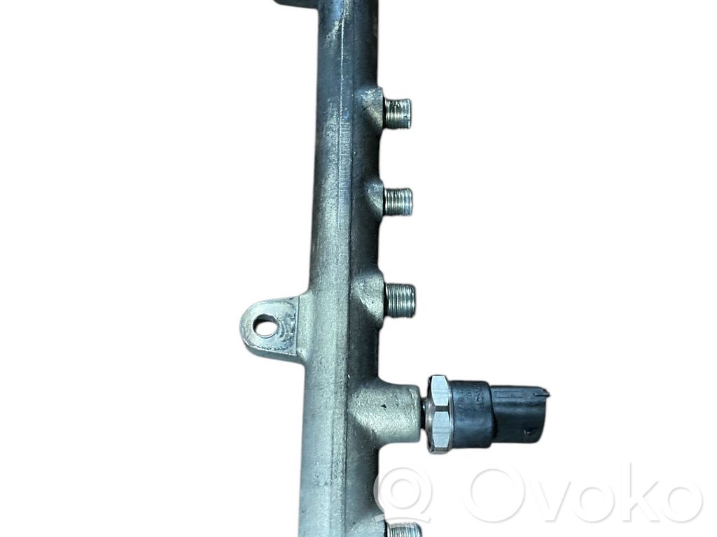 Volvo S40, V40 Linea principale tubo carburante 