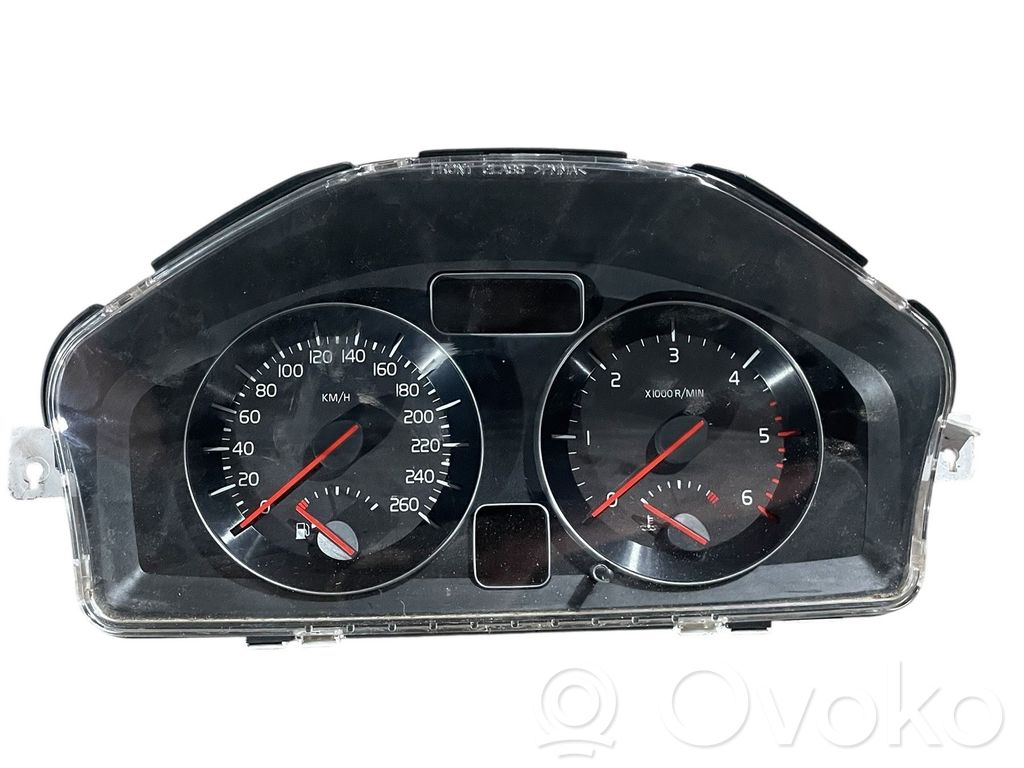 Volvo V50 Speedometer (instrument cluster) 