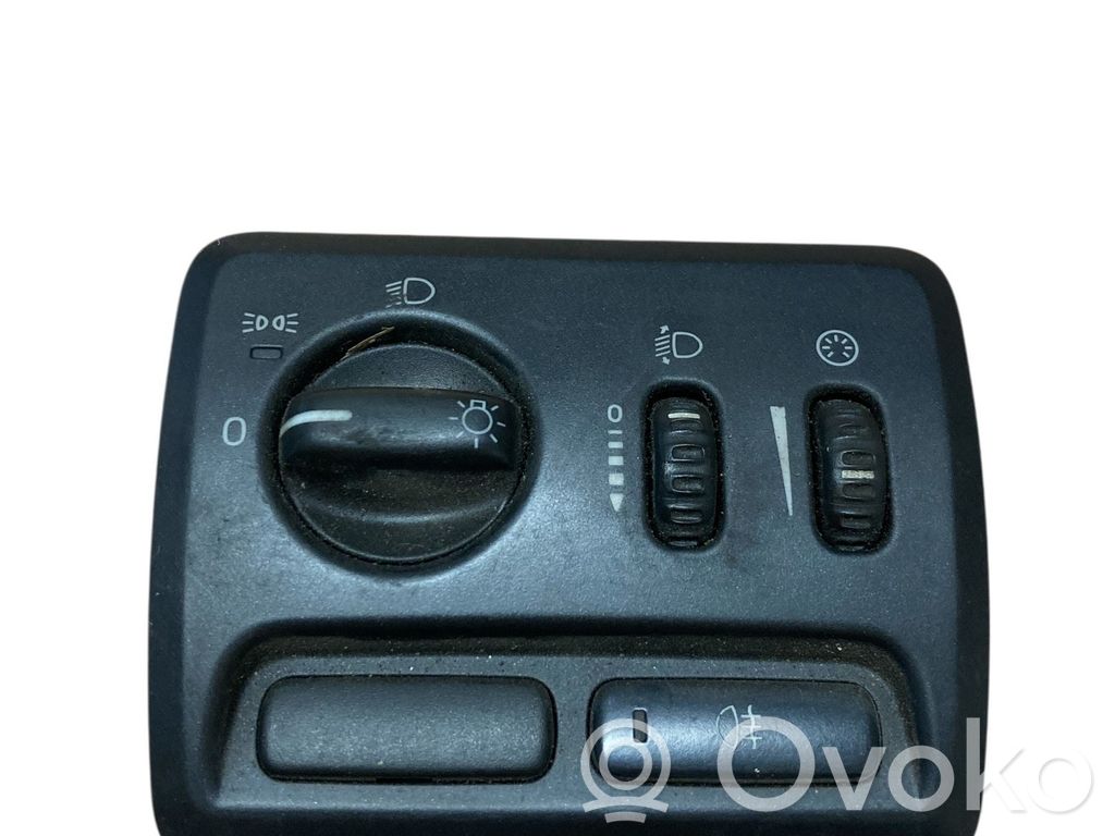 Volvo V70 Light switch 