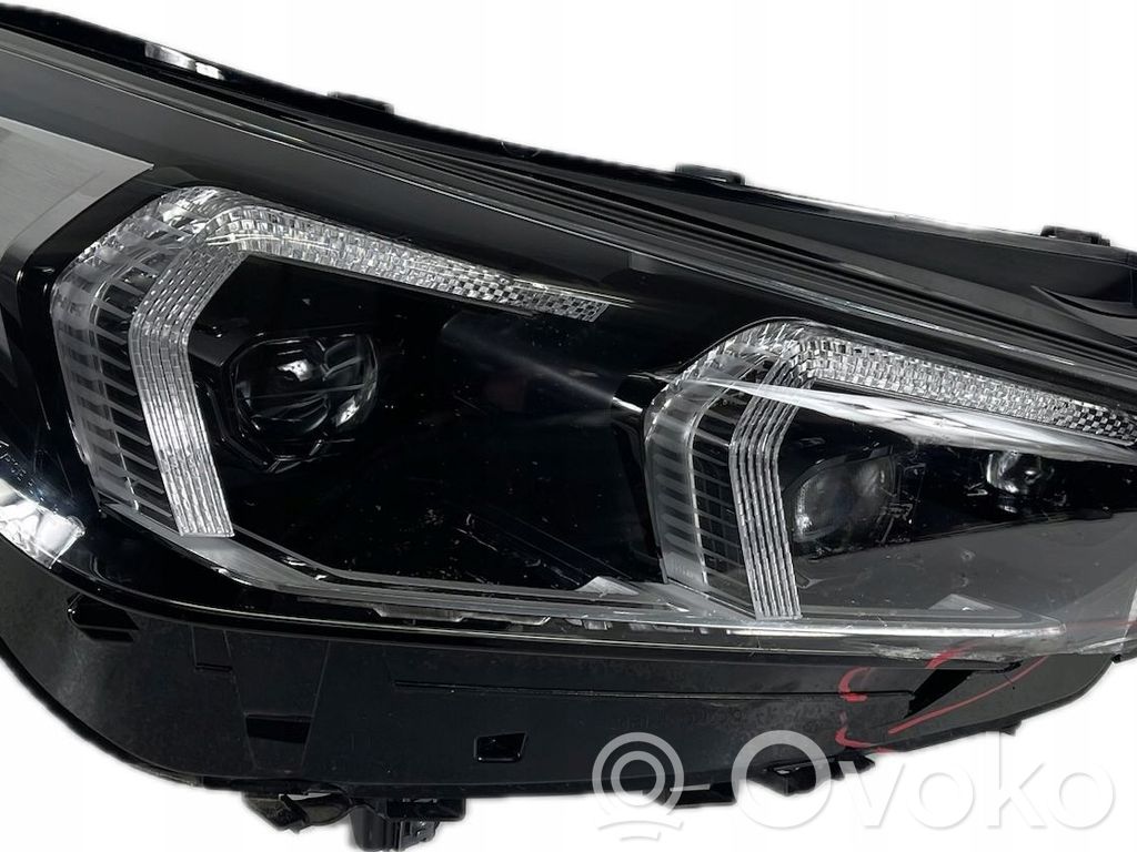 BMW X1 U11 Scheinwerfer 