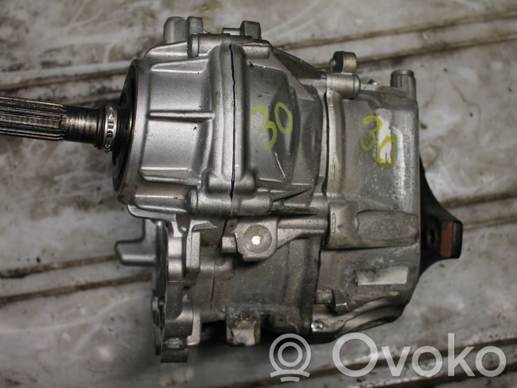 Mercedes-Benz C W203 Gearbox transfer box case 