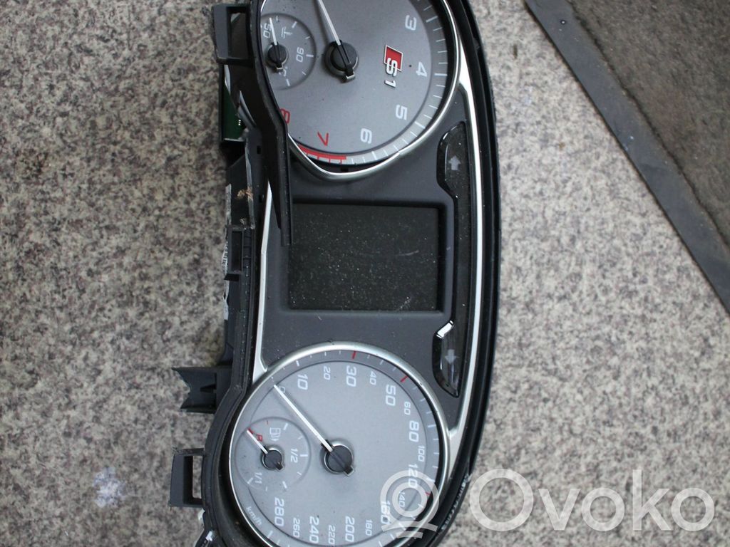 Audi A1 Speedometer (instrument cluster) 