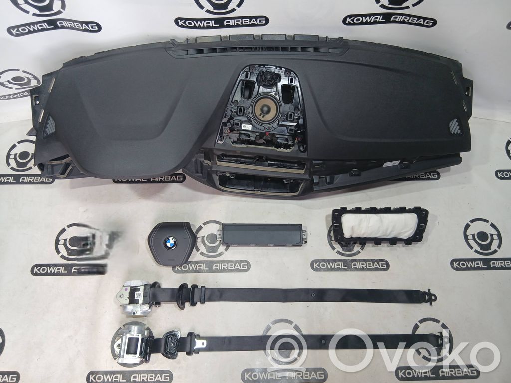 BMW 5 G30 G31 G38 Zestaw poduszek powietrznych z panelem 