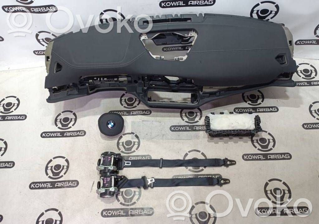 BMW i4 Panelė 