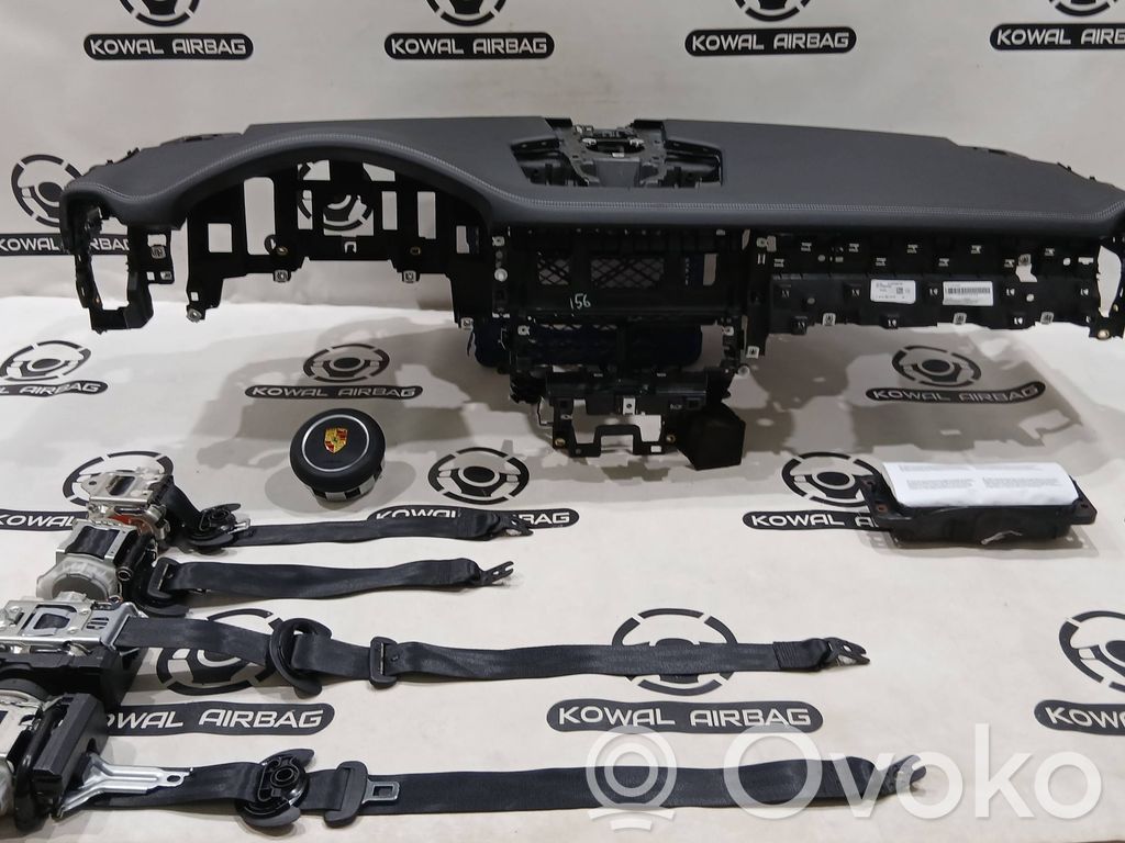 Porsche Cayenne (9Y0 9Y3) Deska rozdzielcza 