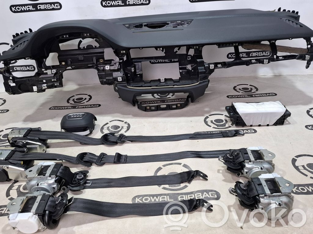 Audi Q7 4M Airbag set with panel 