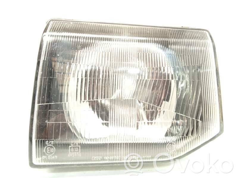 Mitsubishi Montero Phare frontale 