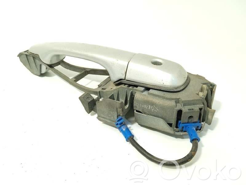 Manecilla externa puerta delantera   39879742,30784200