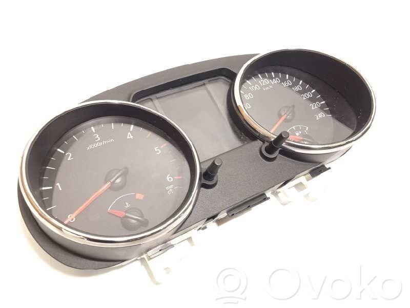 Nissan Qashqai Geschwindigkeitsmesser Cockpit