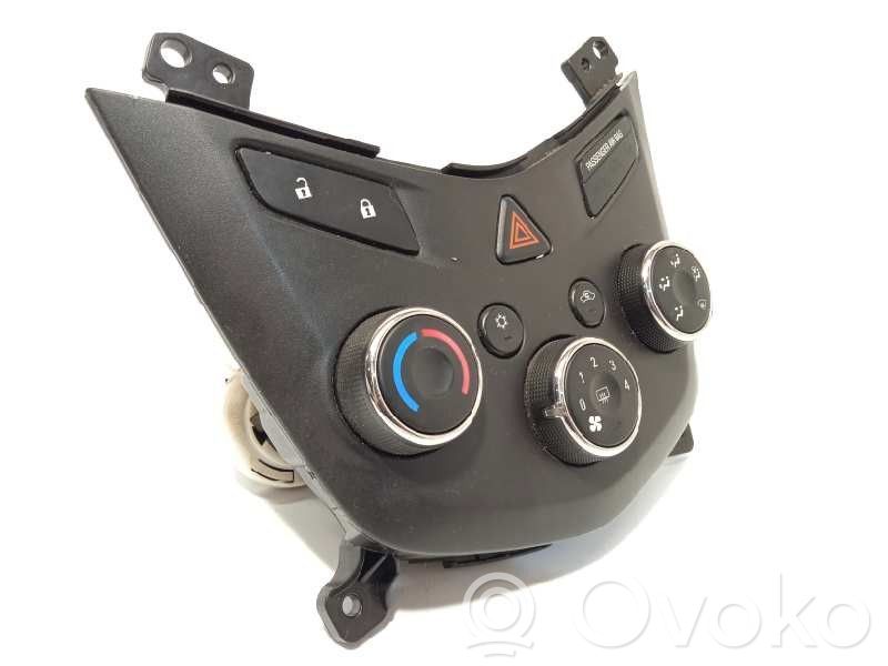 Chevrolet Aveo Air conditioner control unit module 
