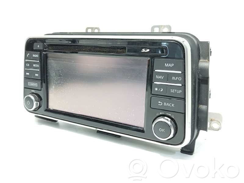 Nissan Micra C+C Panel / Radioodtwarzacz CD/DVD/GPS 