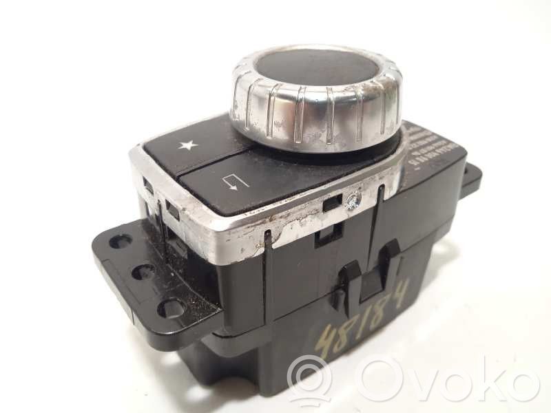 Mercedes-Benz CLA C117 X117 W117 Interruptor de control multifunción