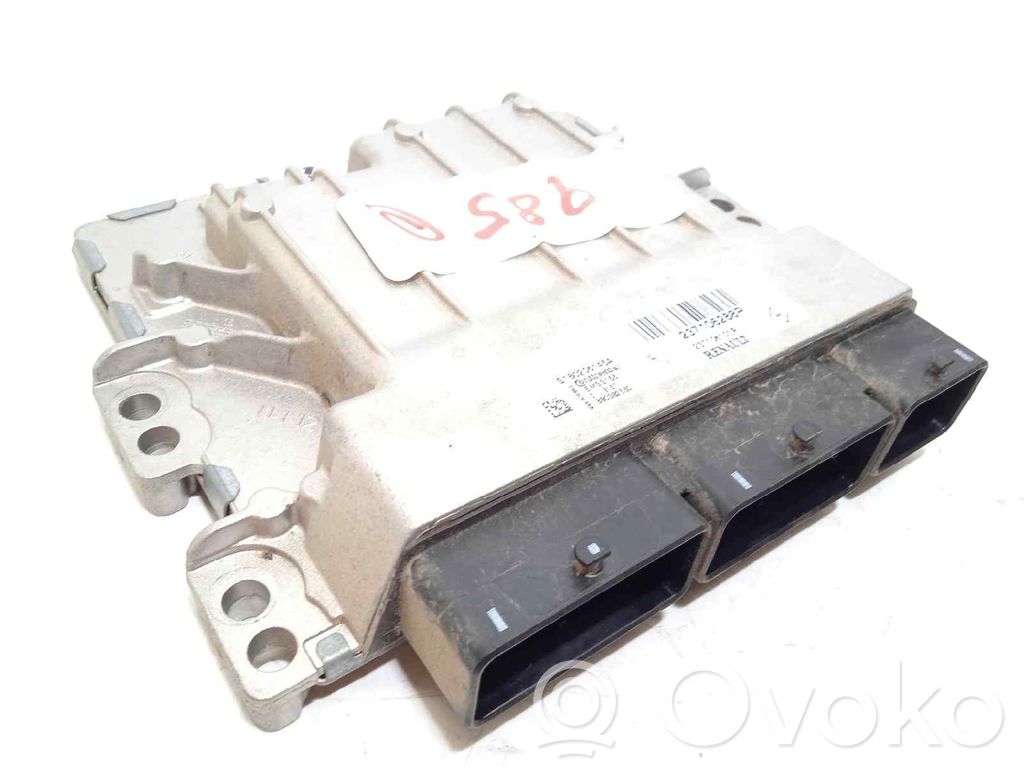 Unidad de control/módulo del motor   237106288R,237106101R,S180206145A