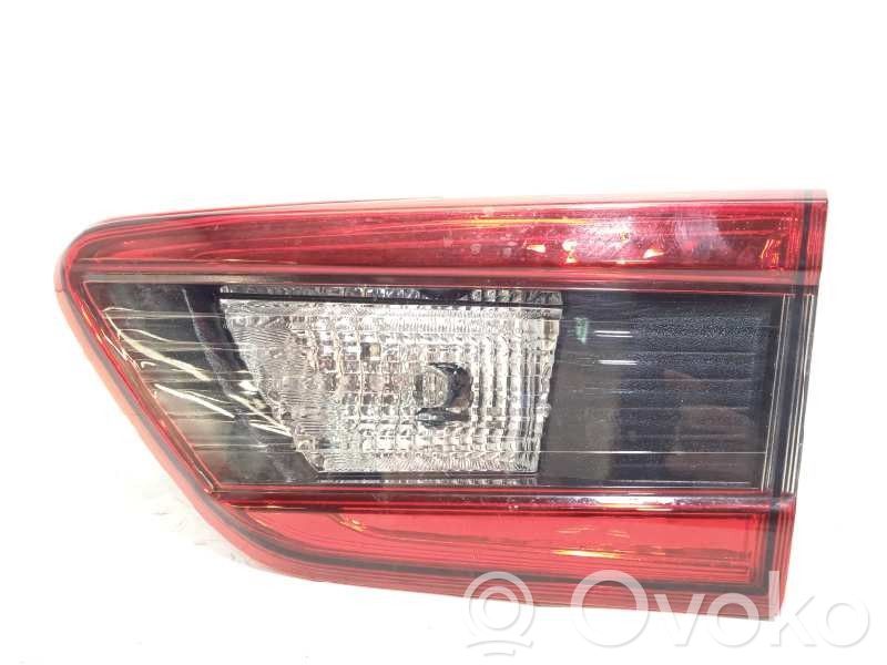 Subaru XV Lampy tylnej klapy bagażnika 