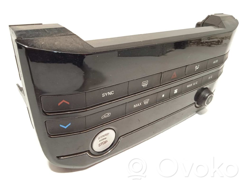Jaguar XE Climate control unit 
