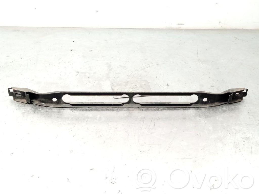 Volvo XC60 Front bumper mounting bracket 