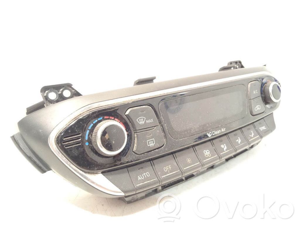 Hyundai i30 Panel klimatyzacji 
