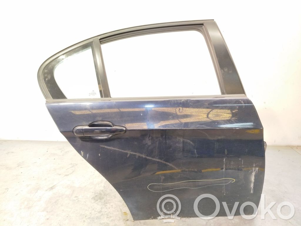 Rear door   41007203648