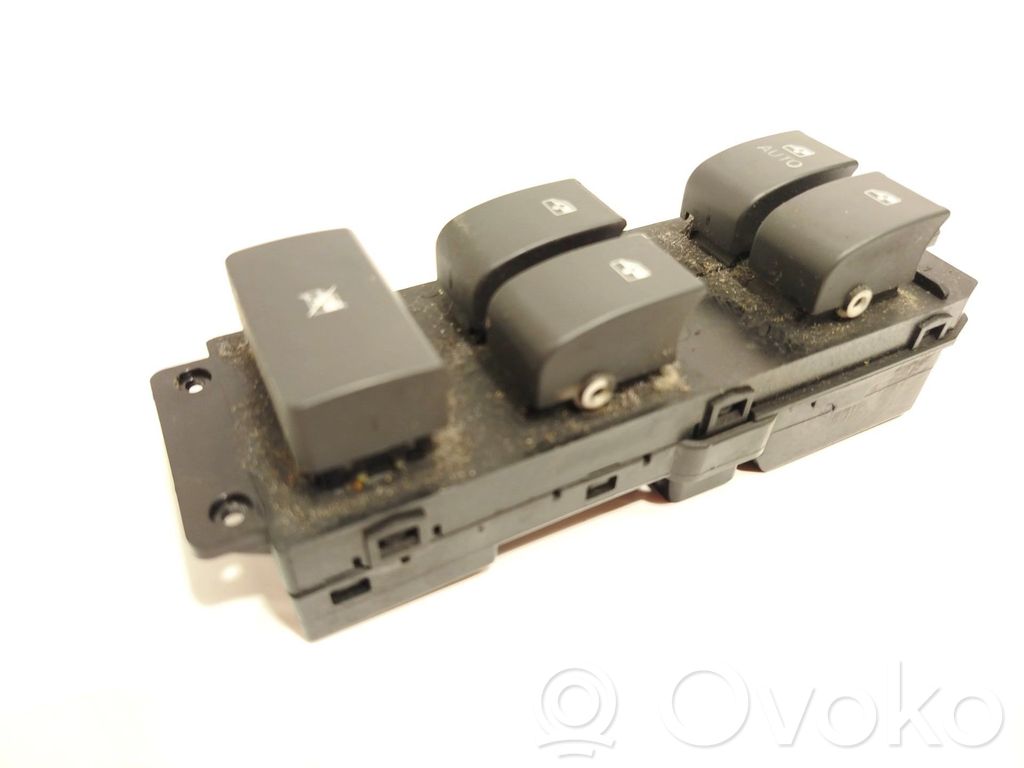 Opel Antara Electric window control switch 