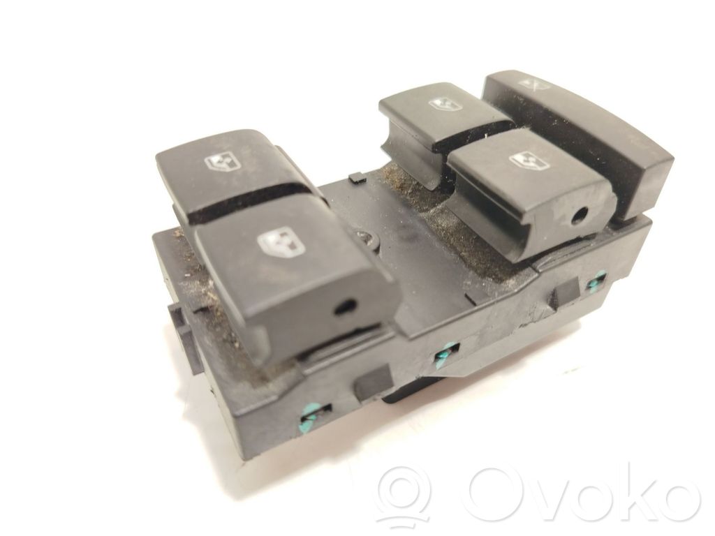Chevrolet Cruze Electric window control switch 
