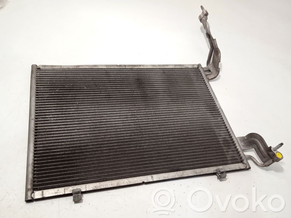 Ford Fiesta Radiateur condenseur de climatisation