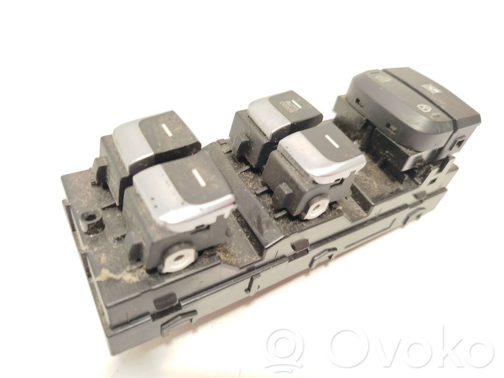 KIA Sportage Electric window control switch 