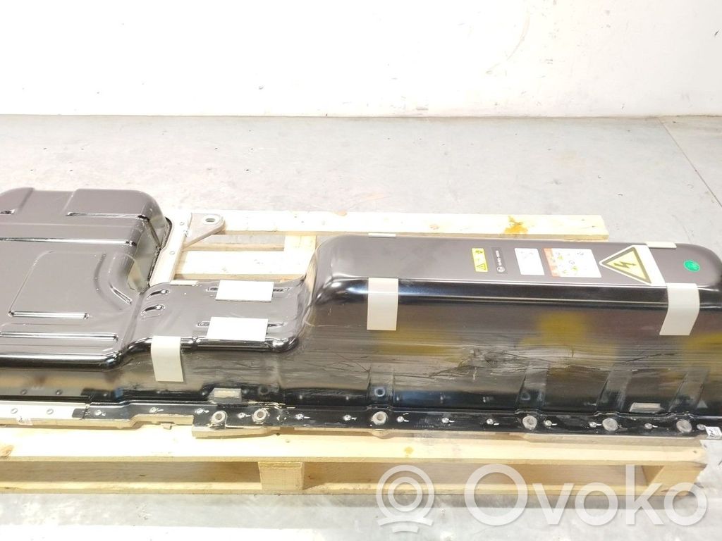 Lynk & co 01 Akumuliatorius 