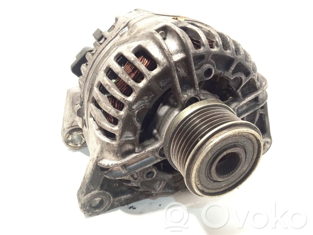 Iveco Daily 4th gen Alternador 