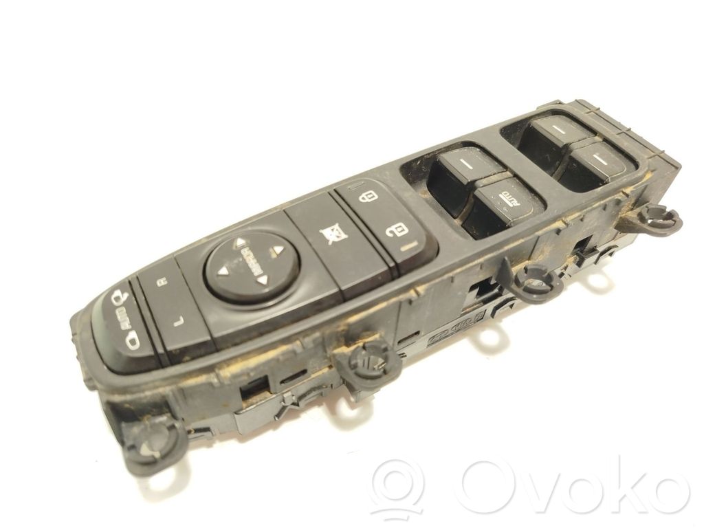 KIA Niro Electric window control switch 