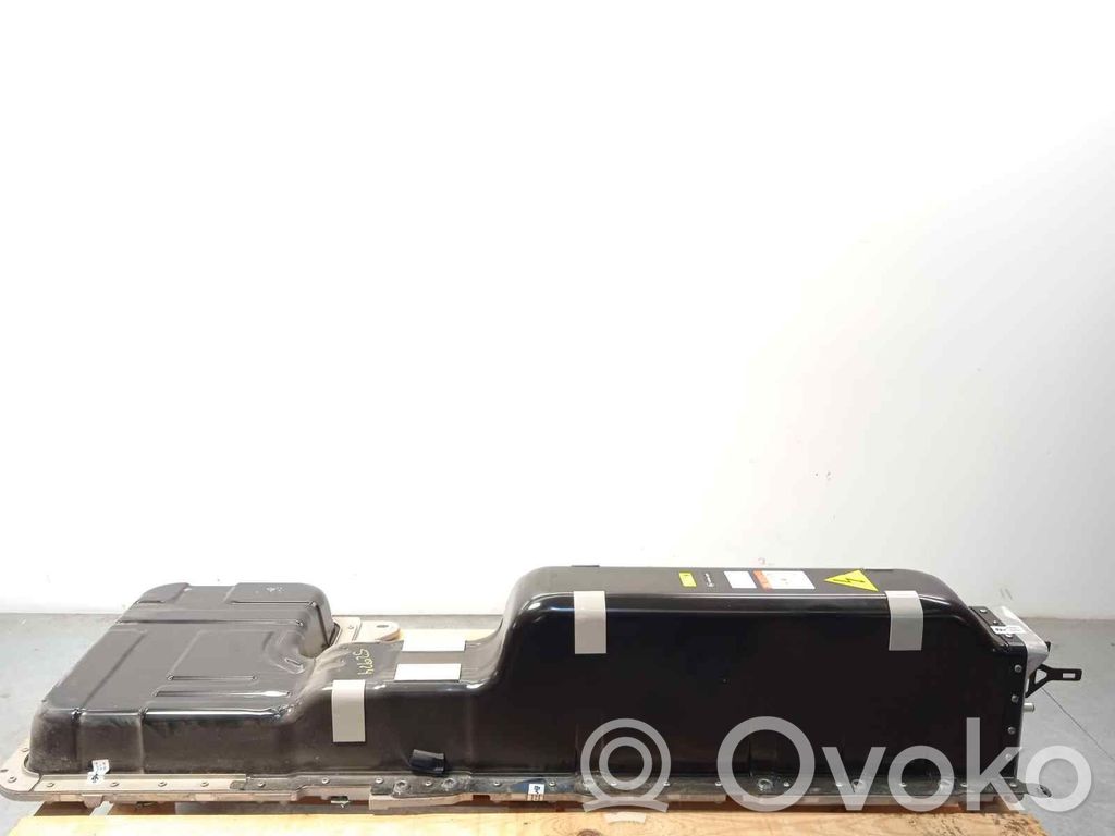 Lynk & co 01 Akumuliatorius 