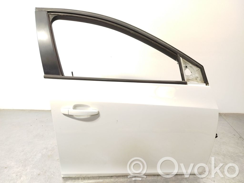 Chevrolet Cruze Front door 