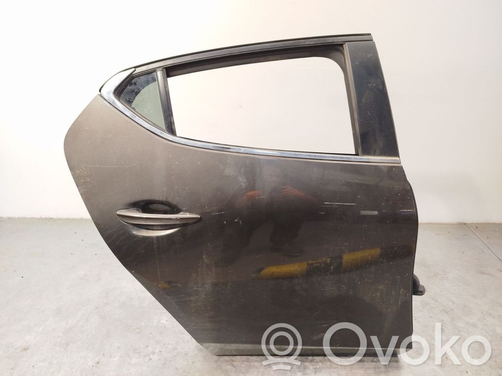 Mazda 3 Galinės durys 
