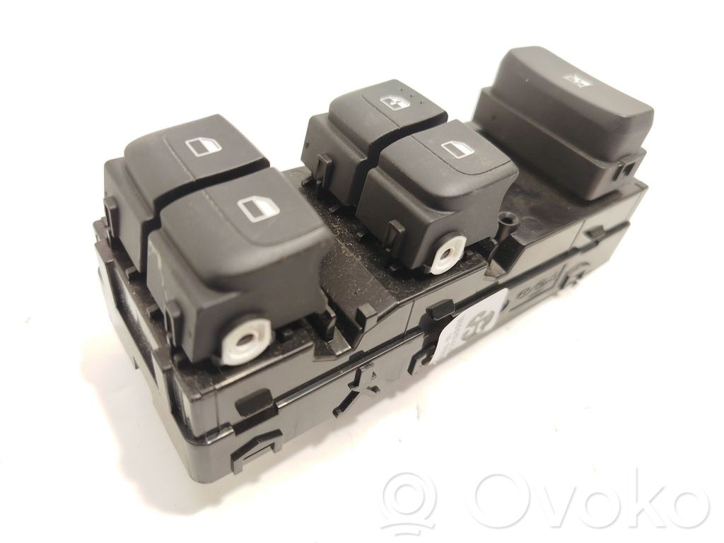 KIA Stonic Interruptor del elevalunas eléctrico 