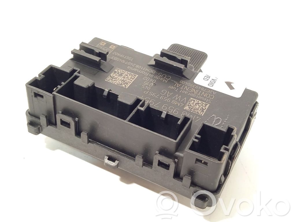 Audi A4 S4 B9 8W Comfort/convenience module 