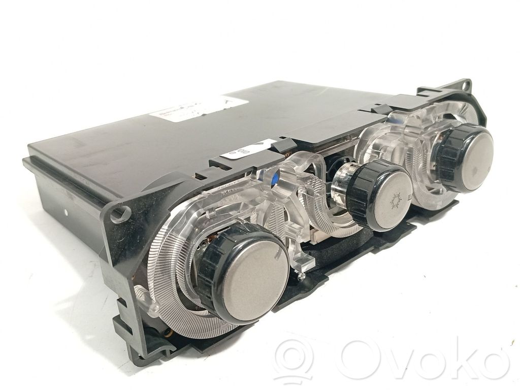 Mitsubishi Grandis Panel klimatyzacji 