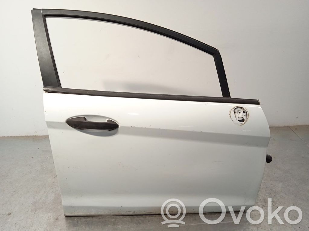 Ford Fiesta Puerta delantera 
