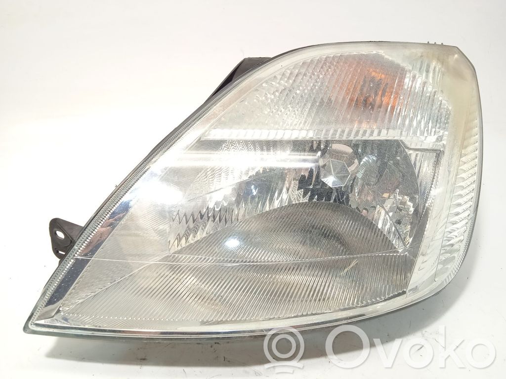 Ford Fiesta Scheinwerfer 