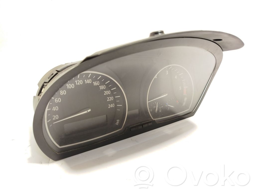 BMW X3 E83 Speedometer (instrument cluster) 