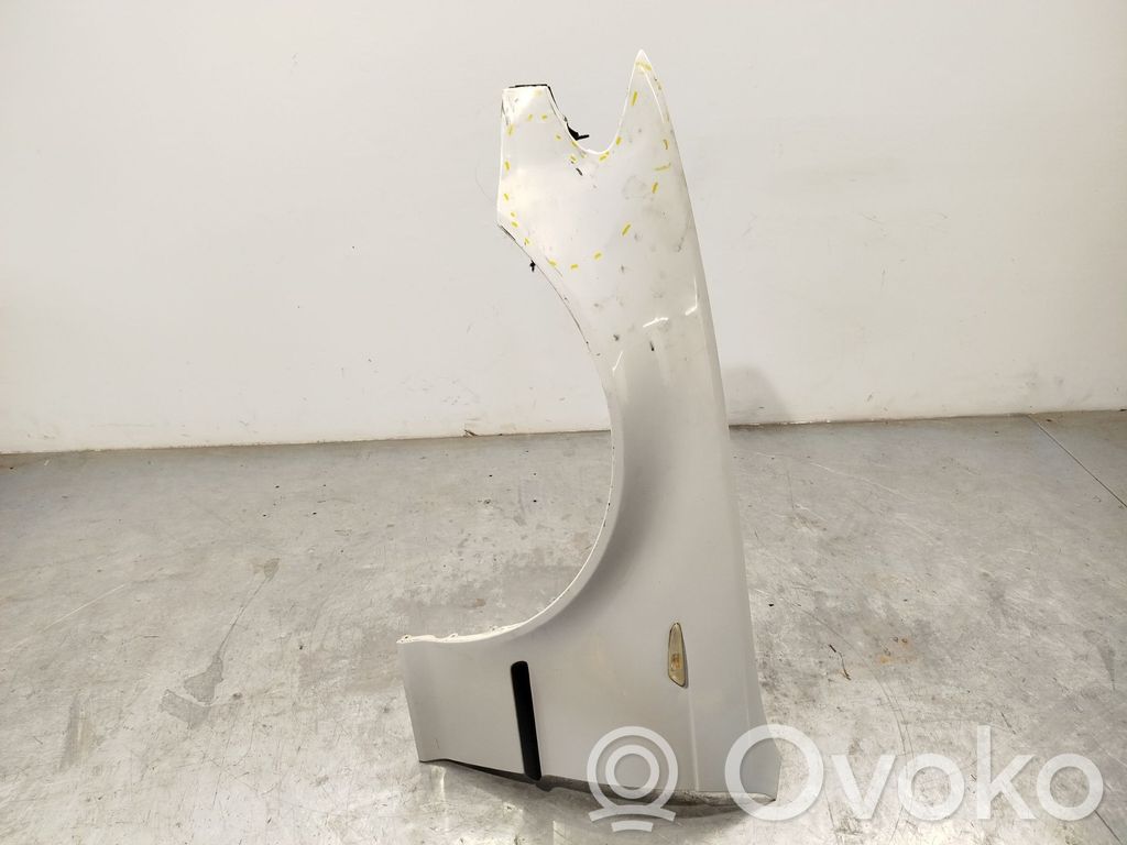 BMW 3 E46 Sparnas 