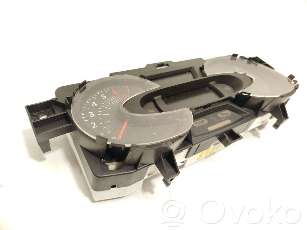 Renault Captur Speedometer (instrument cluster) 