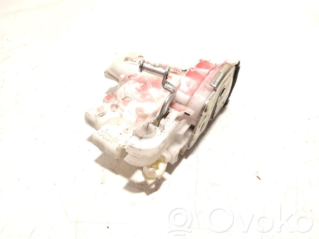 Suzuki Vitara (LY) Rear door lock 