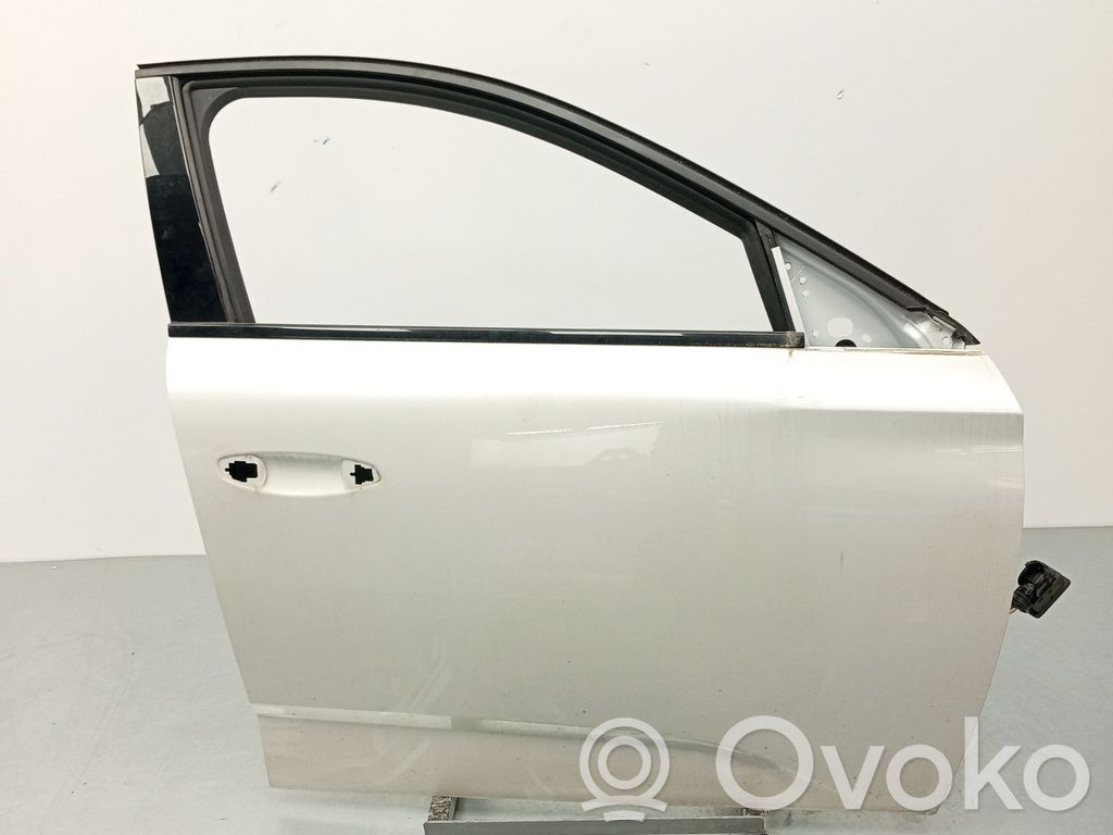 Peugeot 308 Puerta delantera 